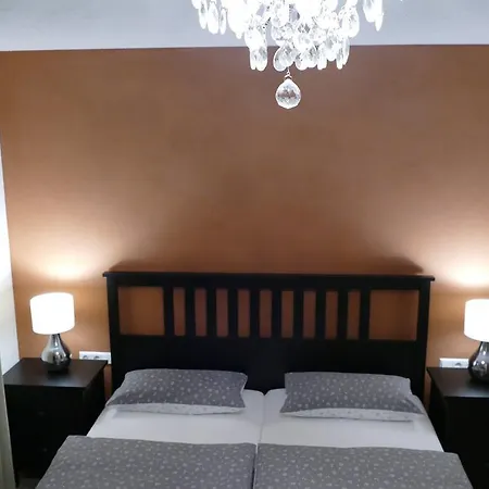 Appartement Ferienwohnung Am Schloss